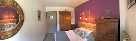 Standard Double Room with Shared Bathroom
