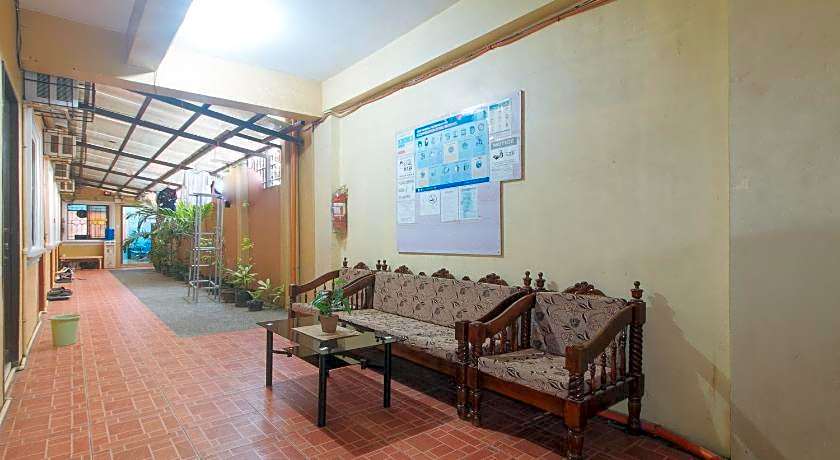 CM Apartelle Iloilo International Airport by RedDoorz