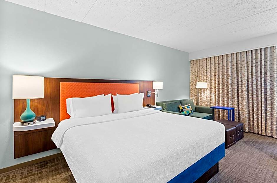 Hampton Inn By Hilton Chicago/Naperville