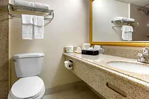 Quality Inn Ledgewood