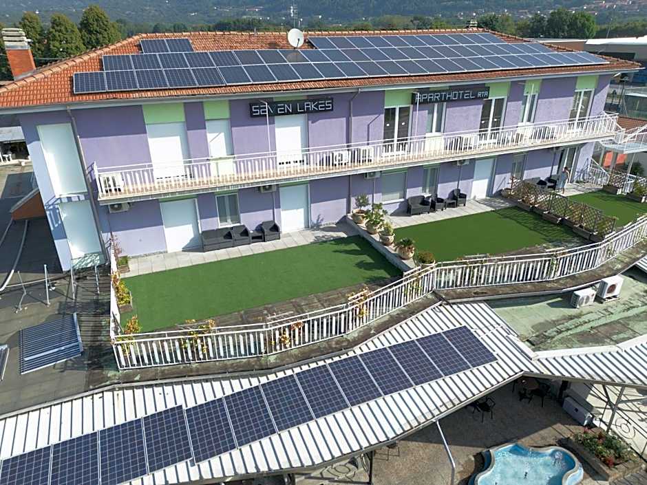 7 LAKES Aparthotel