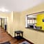 Days Inn & Suites by Wyndham Rochester South