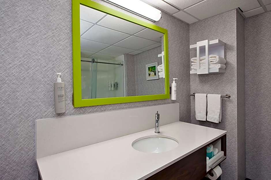 Hampton Inn By Hilton And Suites Cleveland-Airport/Middleburg Heights