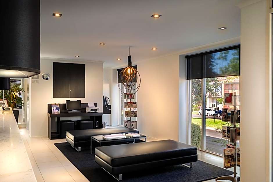 BEST WESTERN PLUS Travel Inn