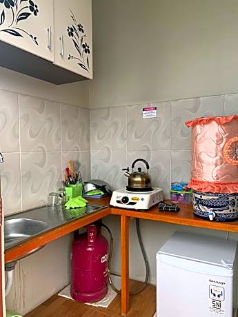 Family Room with Mountain View