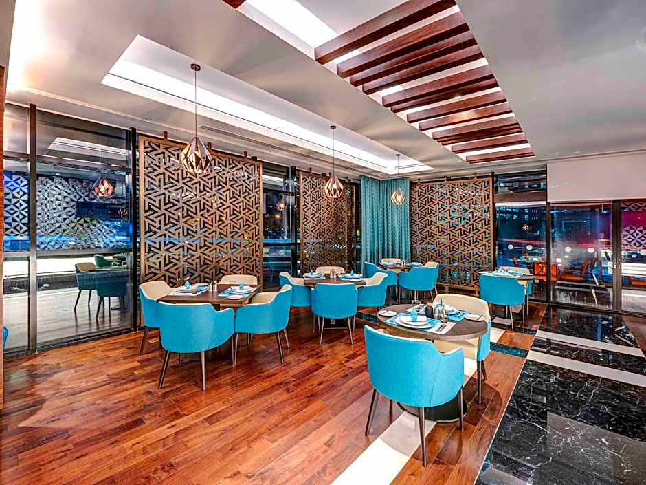 Novotel Sharjah Expo Centre