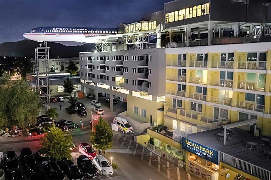 NOVAPARK Flugzeughotel Graz