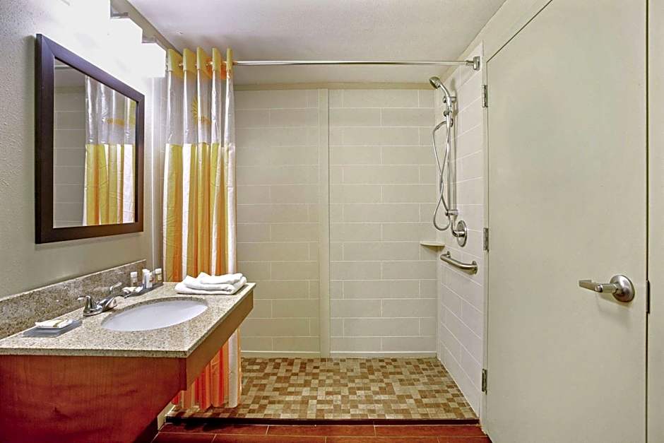 La Quinta Inn & Suites by Wyndham Williamsburg Historic Area