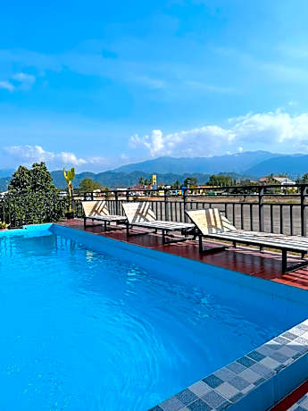 Vangvieng Sisavang Mountain View Hotel