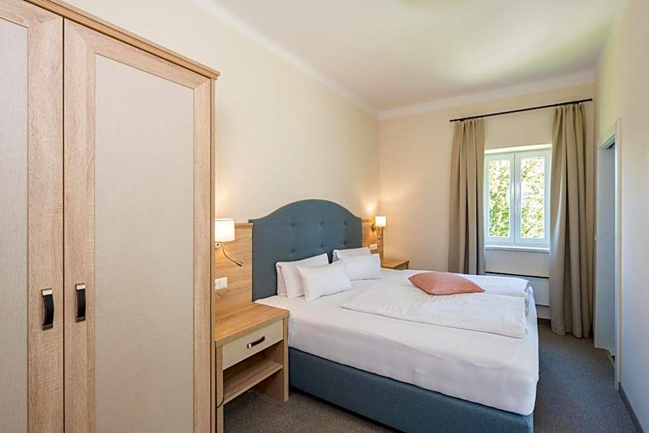 Inselhotel Faakersee