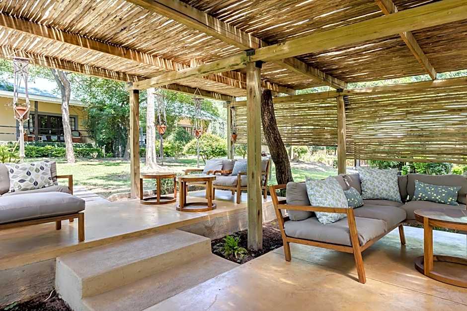 Perry's Bridge Hollow Boutique Hotel