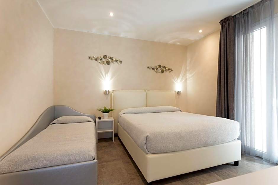 White Suite & Apartments