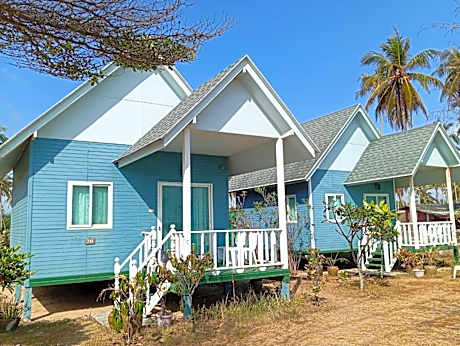 Baan Thon Beach Resort