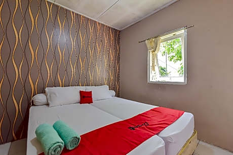 RedDoorz @ House Of Dirga Cisarua Puncak