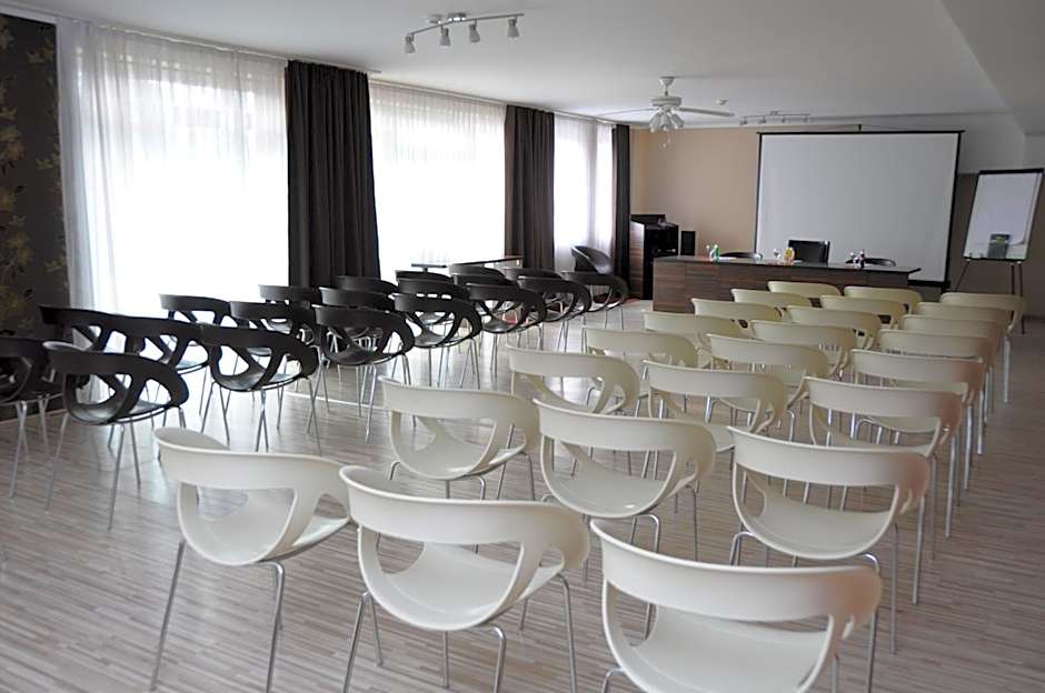 Green Hotel Budapest