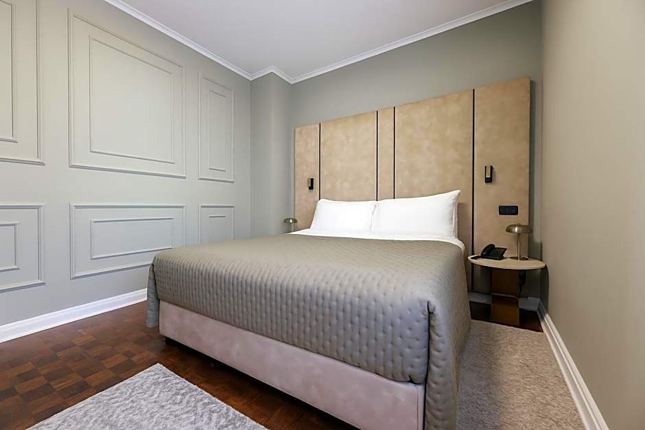 Hotel Majestic