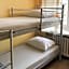 Hostel Oliwka - Metro Świętokrzyska