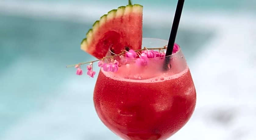 Tonsai Tropical Phi Phi Island