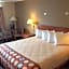Super 8 by Wyndham Marshalltown