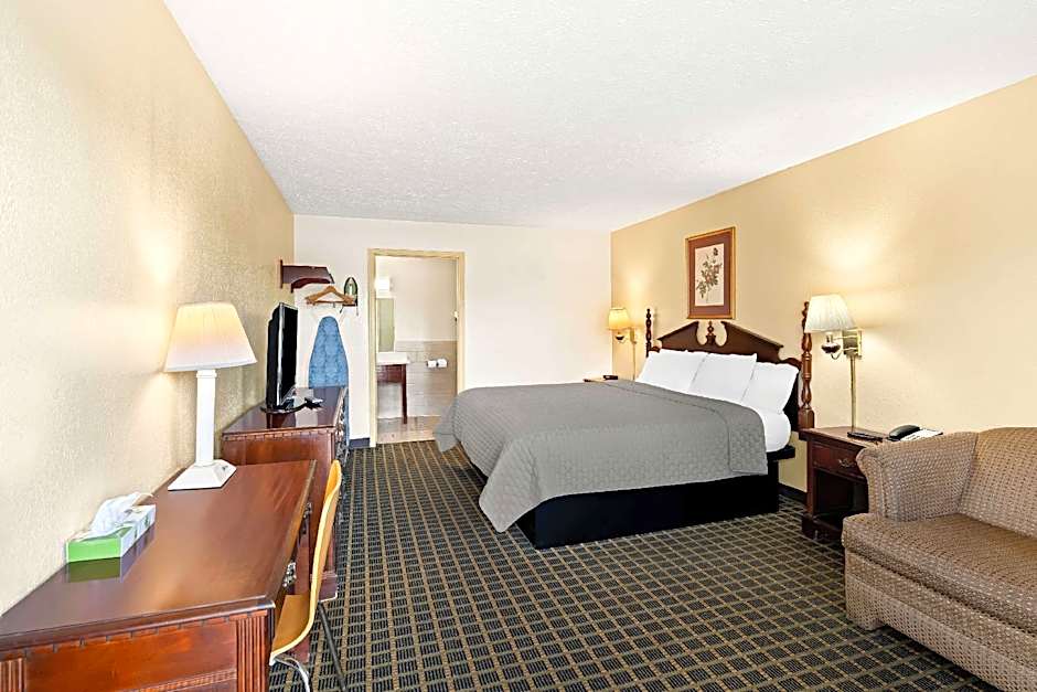Americas Best Value Inn & Suites Mt. Pleasant