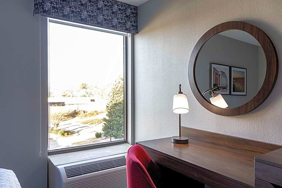 Hampton Inn By Hilton Athens