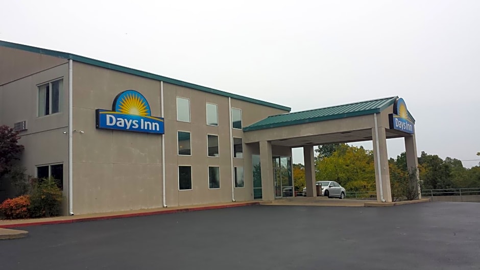 Days Inn by Wyndham Harrison