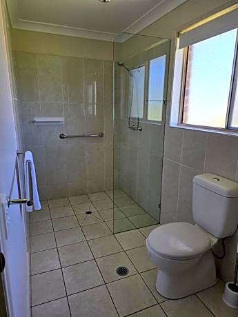 Queen Room - Disability Access