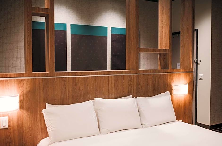 CityFlatsHotel - Grand Rapids, an Ascend Collection Hotel