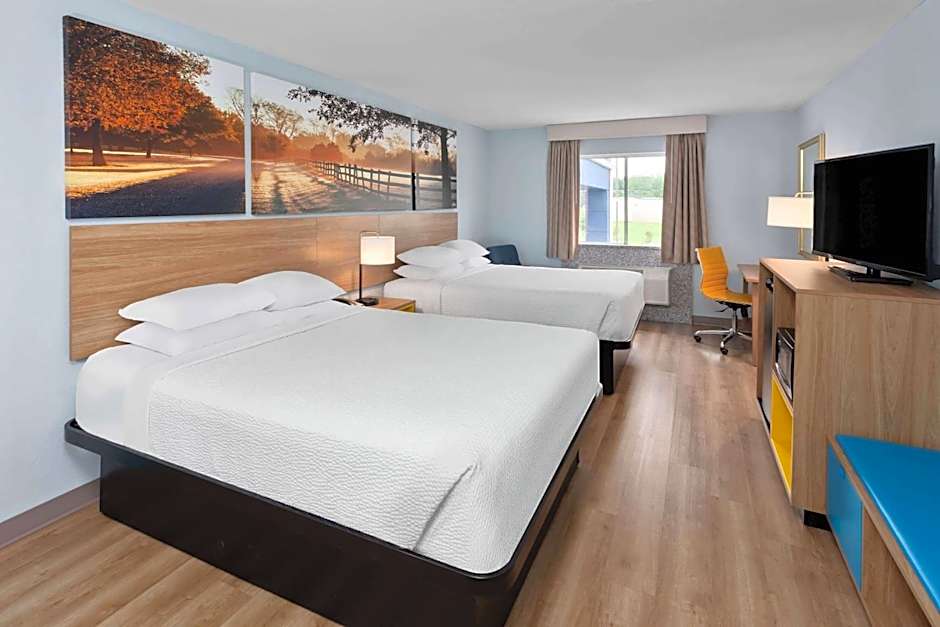 Days Inn & Suites by Wyndham Siler City