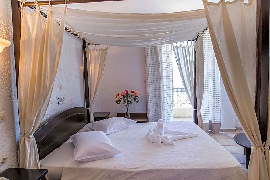 Creta Residence