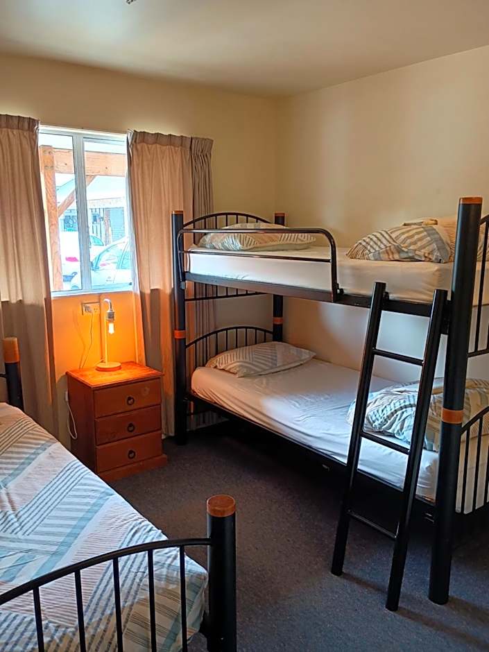 Howard's Mountain Lodge