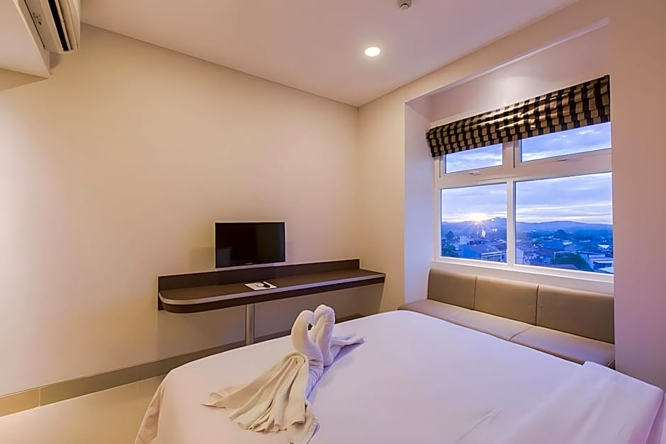 Sparks Odeon Sukabumi, ARTOTEL Curated