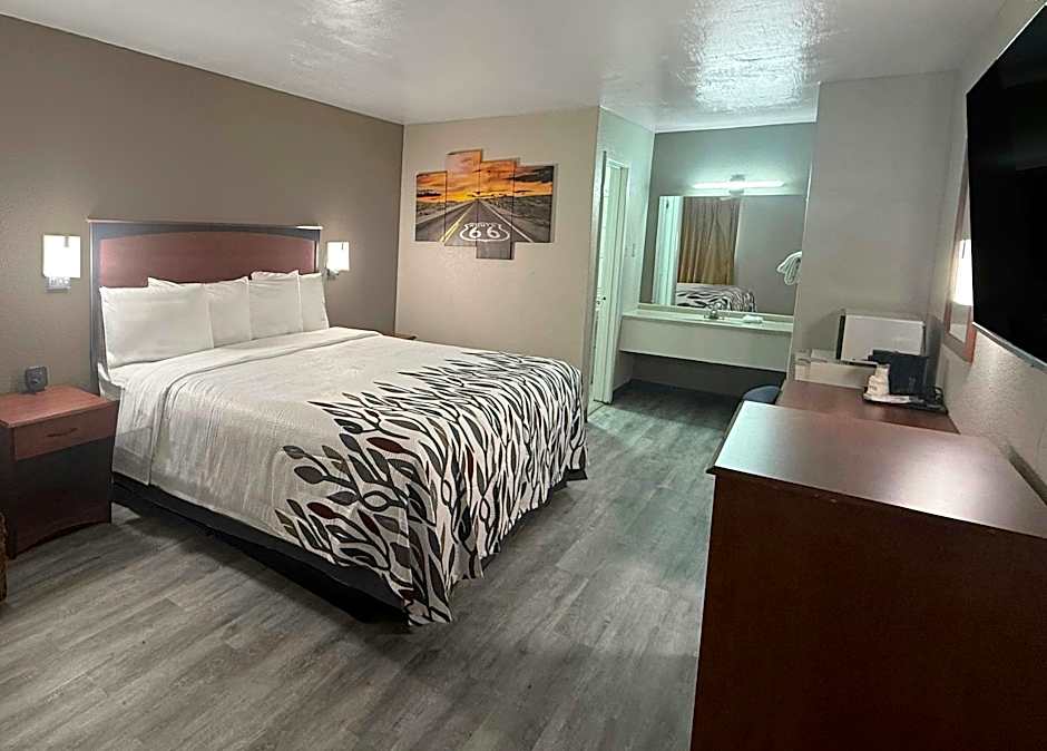Red Roof Inn Shamrock