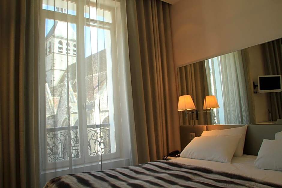 Le Cesar Hotel