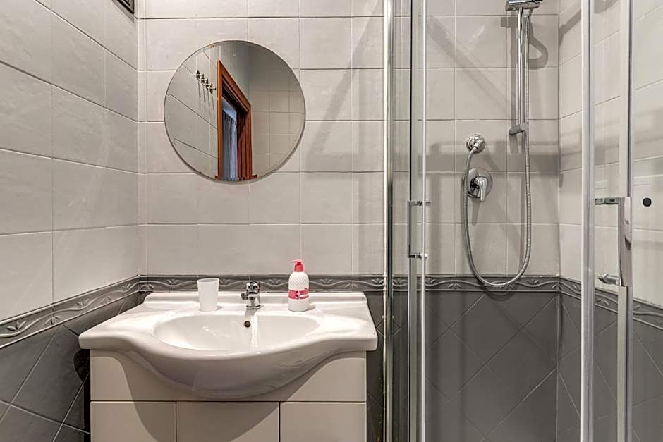 Sapphire Apartment