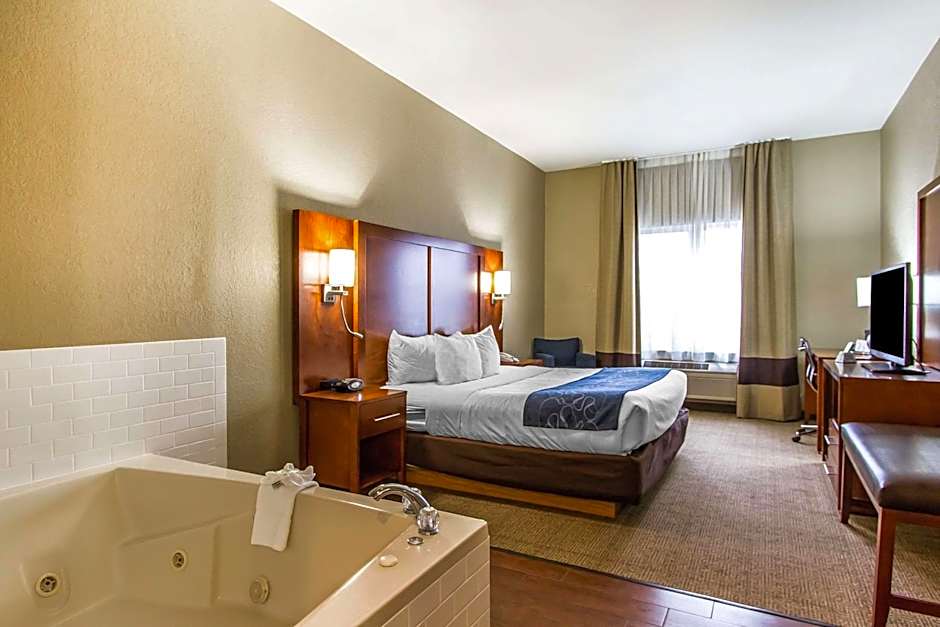 Comfort Suites Mattoon East