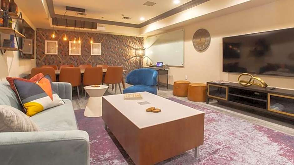 Crowne Plaza Fredericton Lord Beaverbrook By IHG