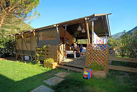 Superior Tent Suite