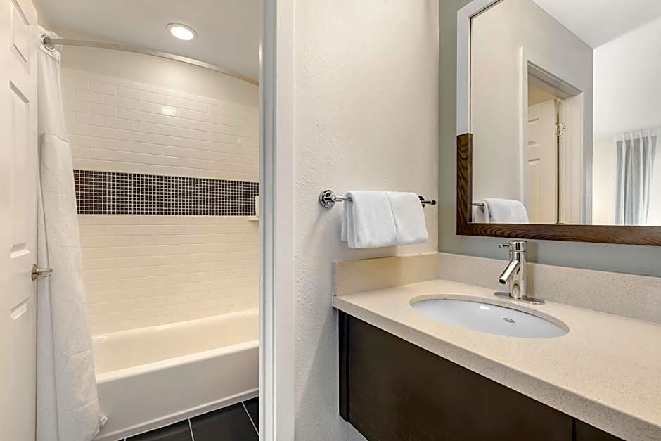 Sonesta ES Suites Dulles Airport