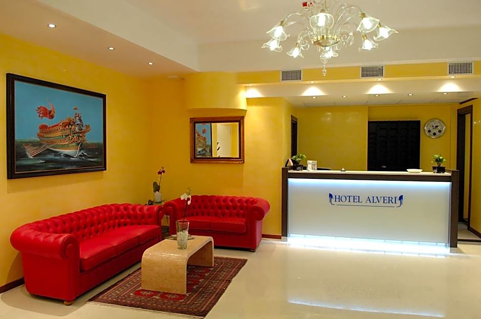 Hotel Alveri