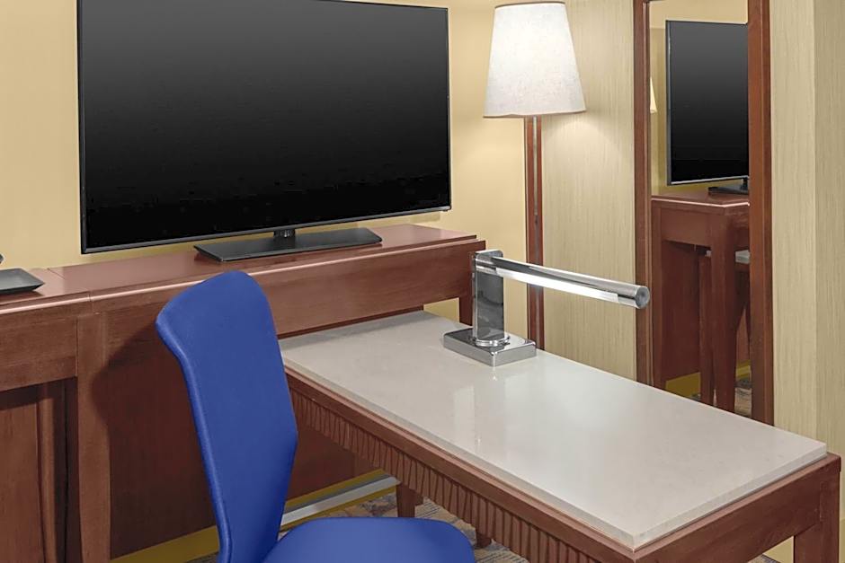 Sheraton Lincoln Harbor Hotel