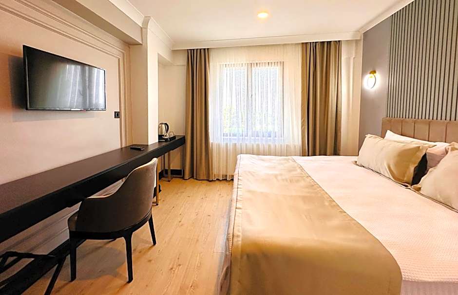 Photo 1 of 11 of Double Room