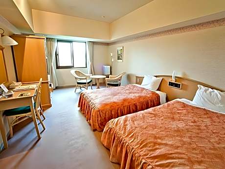 Standard Twin Room - Non-Smoking