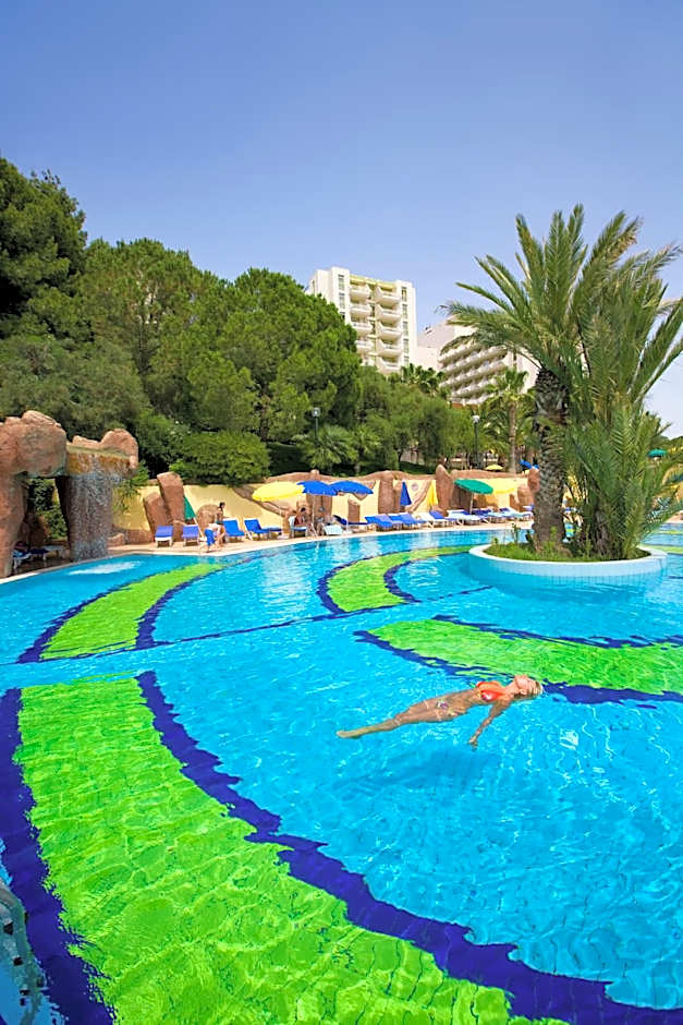 Fantasia Deluxe Hotel