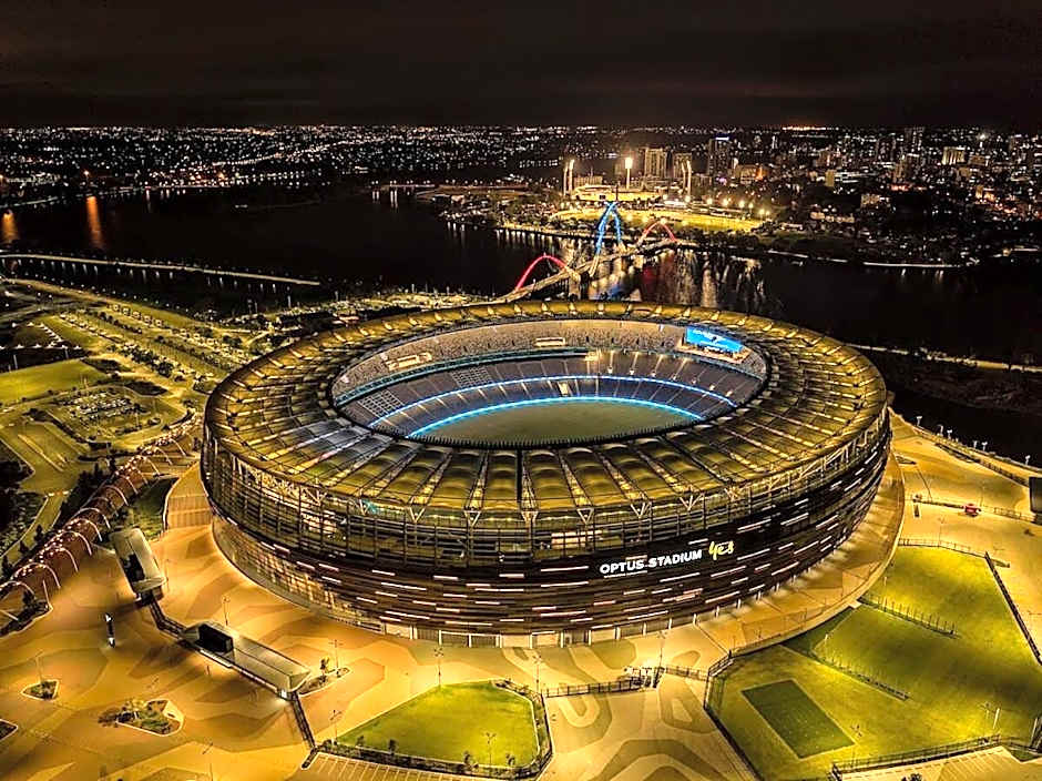 Cozy 2-Bedroom Apartment with City Views