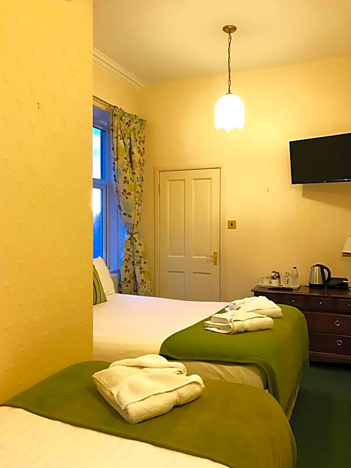 Glenlossie Guest House