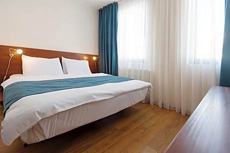 Double or Twin Room with Balcony and Mountain View