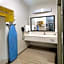 Days Inn & Suites by Wyndham Katy