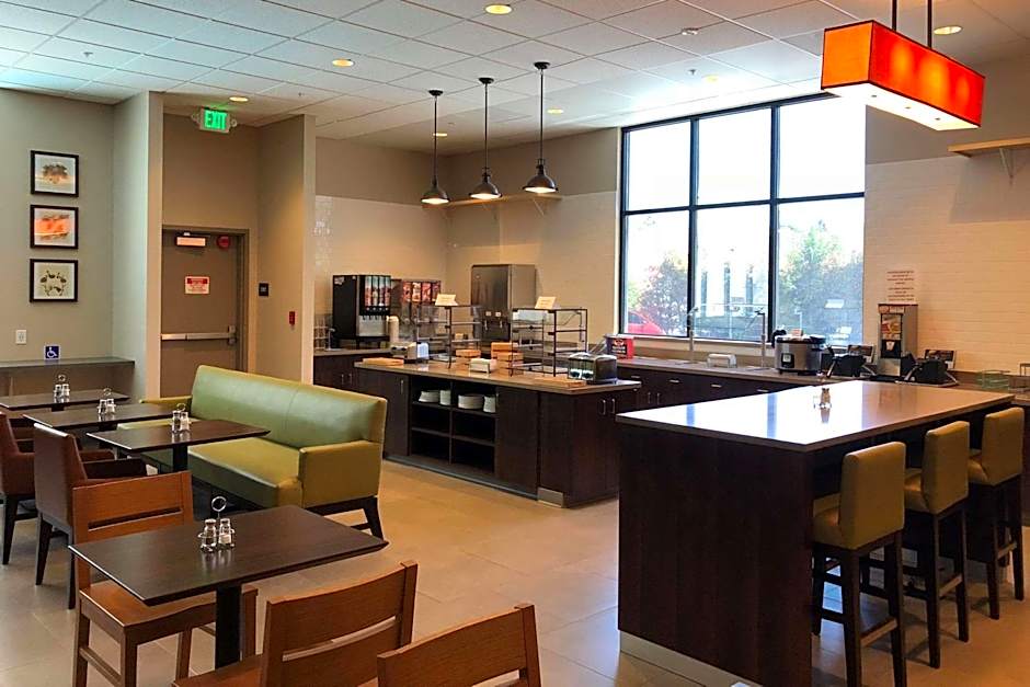 Country Inn & Suites by Radisson, San Jose International Airport, CA