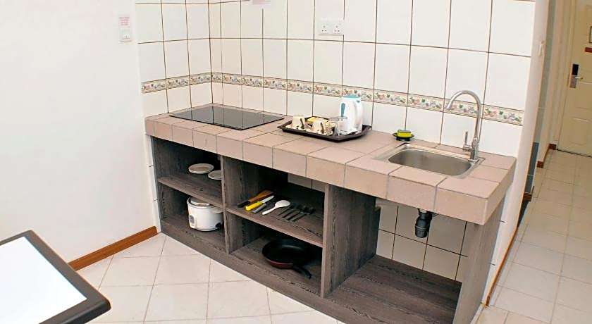 Promenade Service Apartment